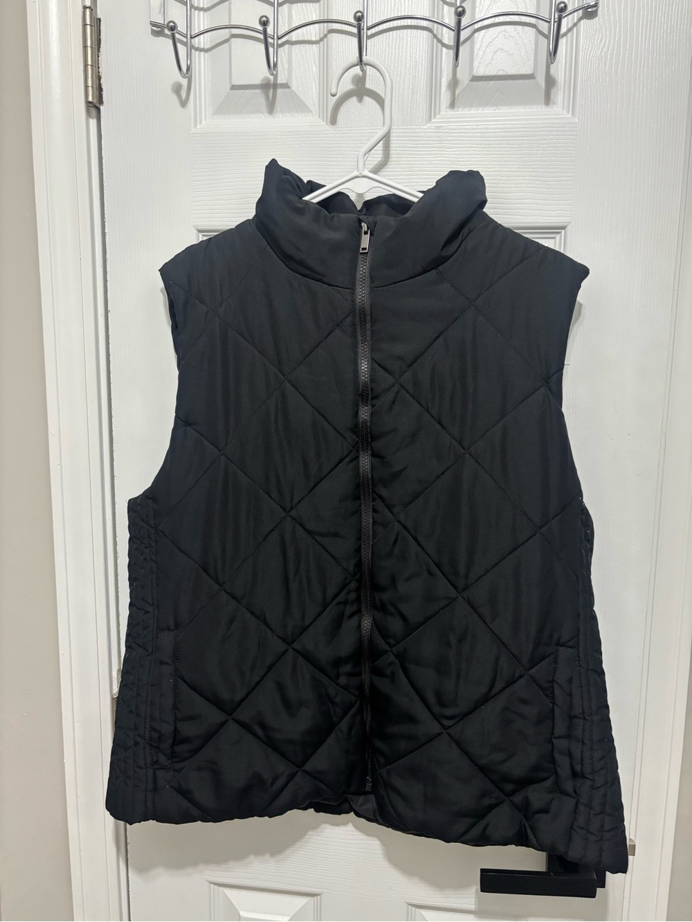 New York & Company Black Quilted Puffer Vest
